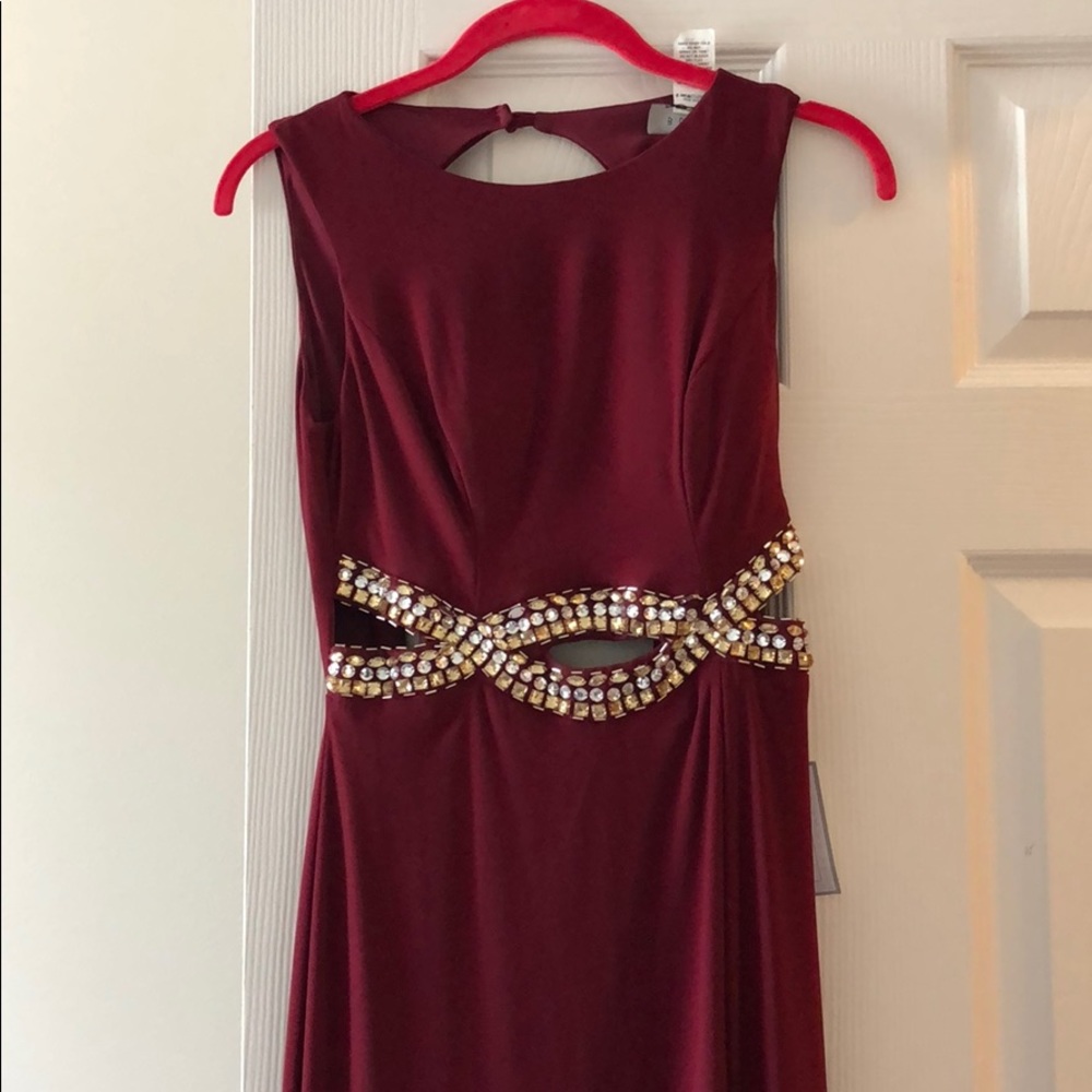 Maxi dress with open back